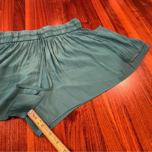 Ramy Brook Austin Shorts Lightweight Butterfly in Lagoon Blue Teal Small - Picture 9 of 14